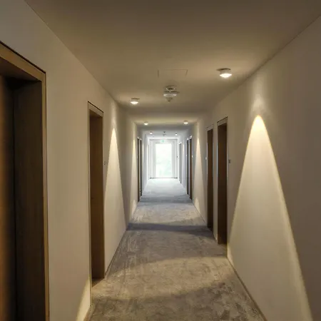 Zur Post Hotel 4*