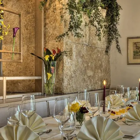 Hotel Zur Post 4*