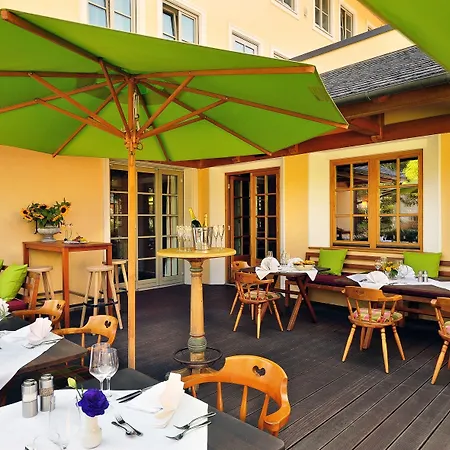 Zur Post Szálloda 4*